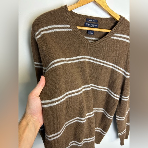 Daniel Cremieux L Brown White V-Neck Sweater 100% Lambs Wool Striped Academia - Picture 2 of 8